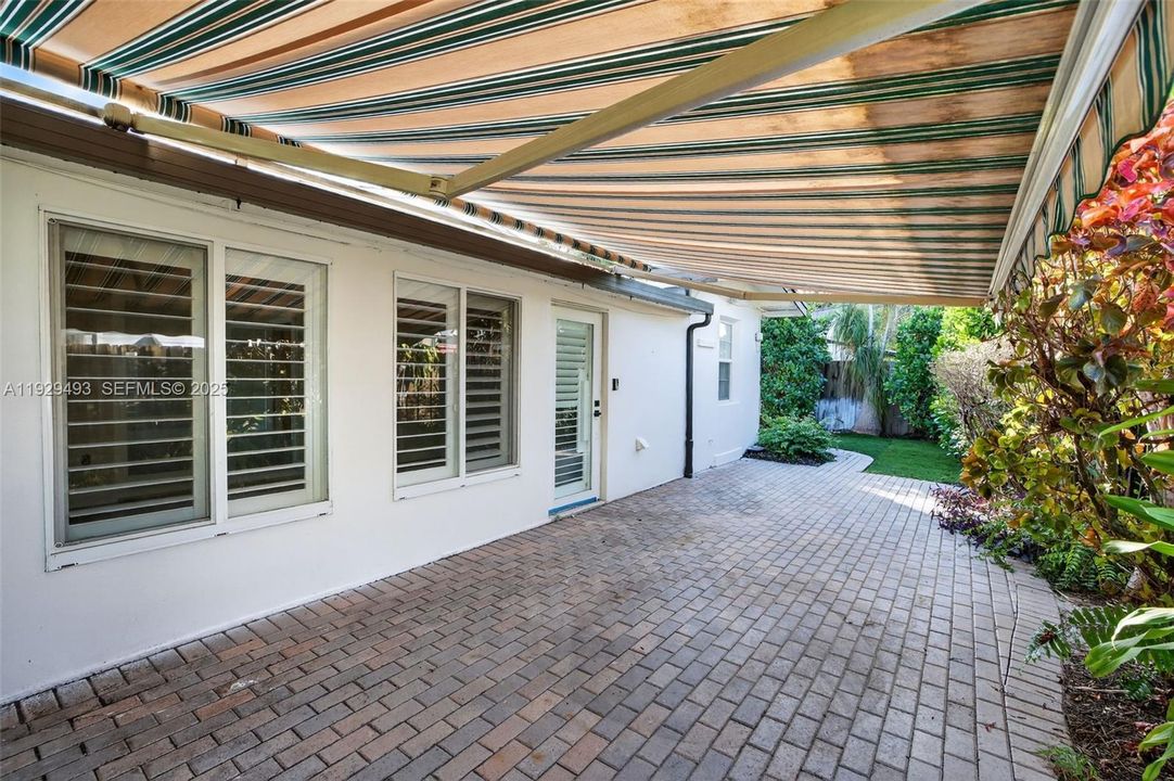 Nice covered rear patio