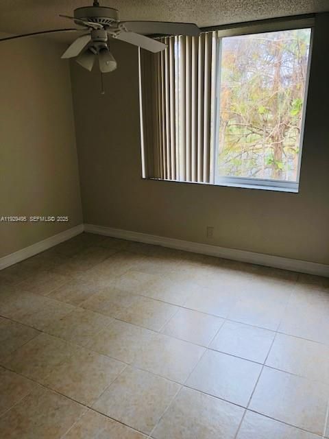 For Sale: $210,000 (2 beds, 2 baths, 1057 Square Feet)