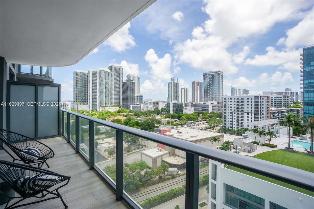 待售: $519,000 (1 贝兹, 1 浴室, 673 平方英尺)