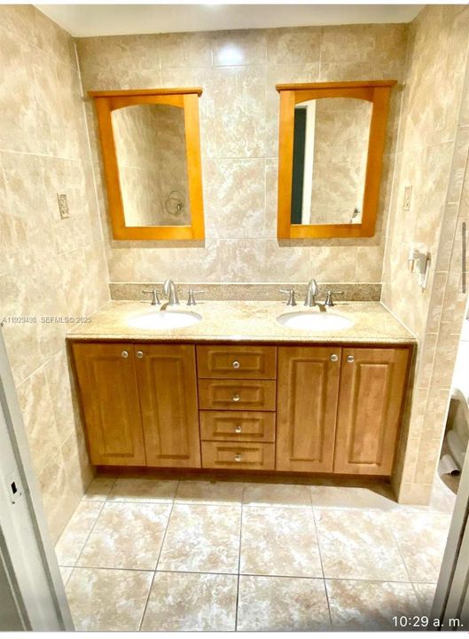 For Sale: $242,000 (2 beds, 2 baths, 1200 Square Feet)