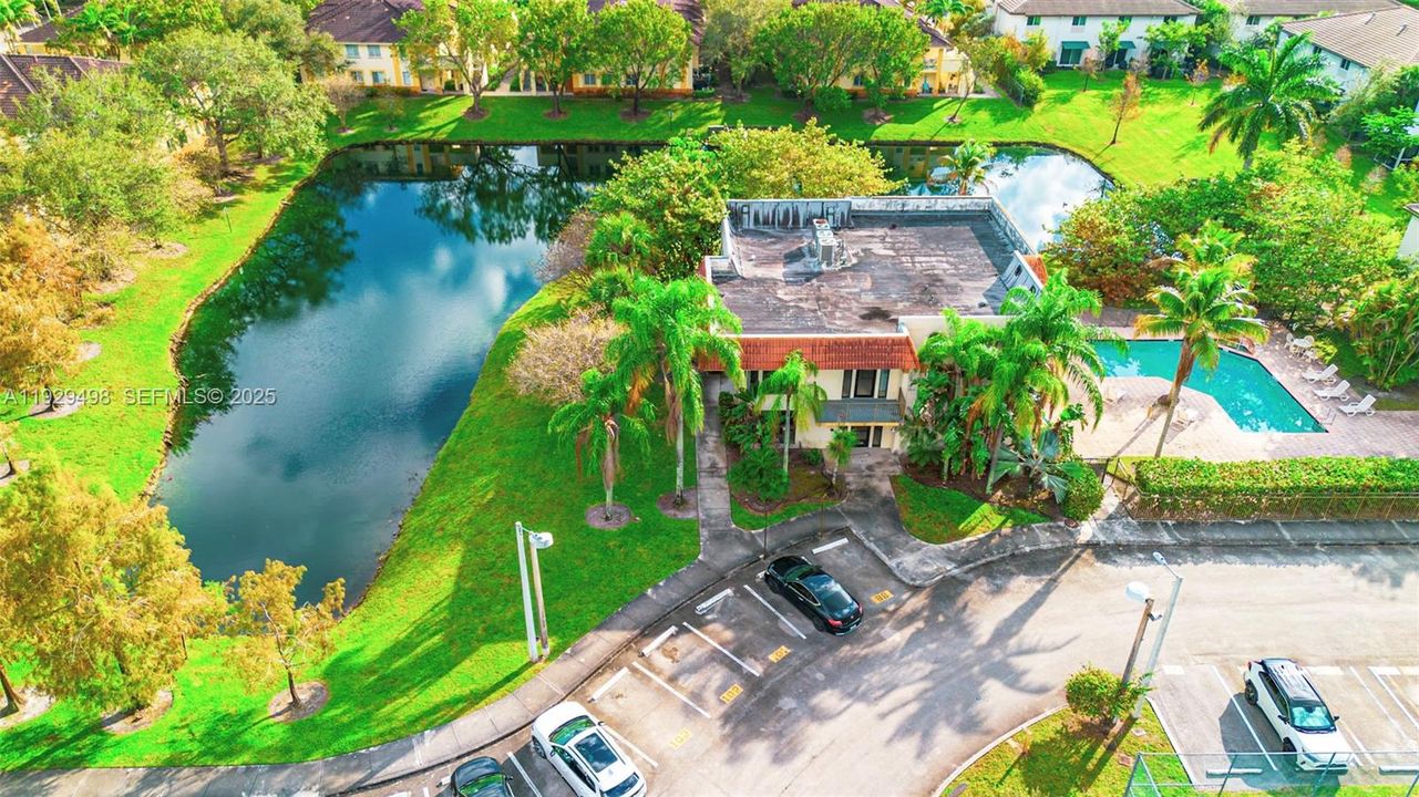 For Sale: $242,000 (2 beds, 2 baths, 1200 Square Feet)