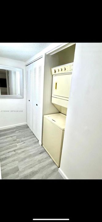 For Sale: $242,000 (2 beds, 2 baths, 1200 Square Feet)