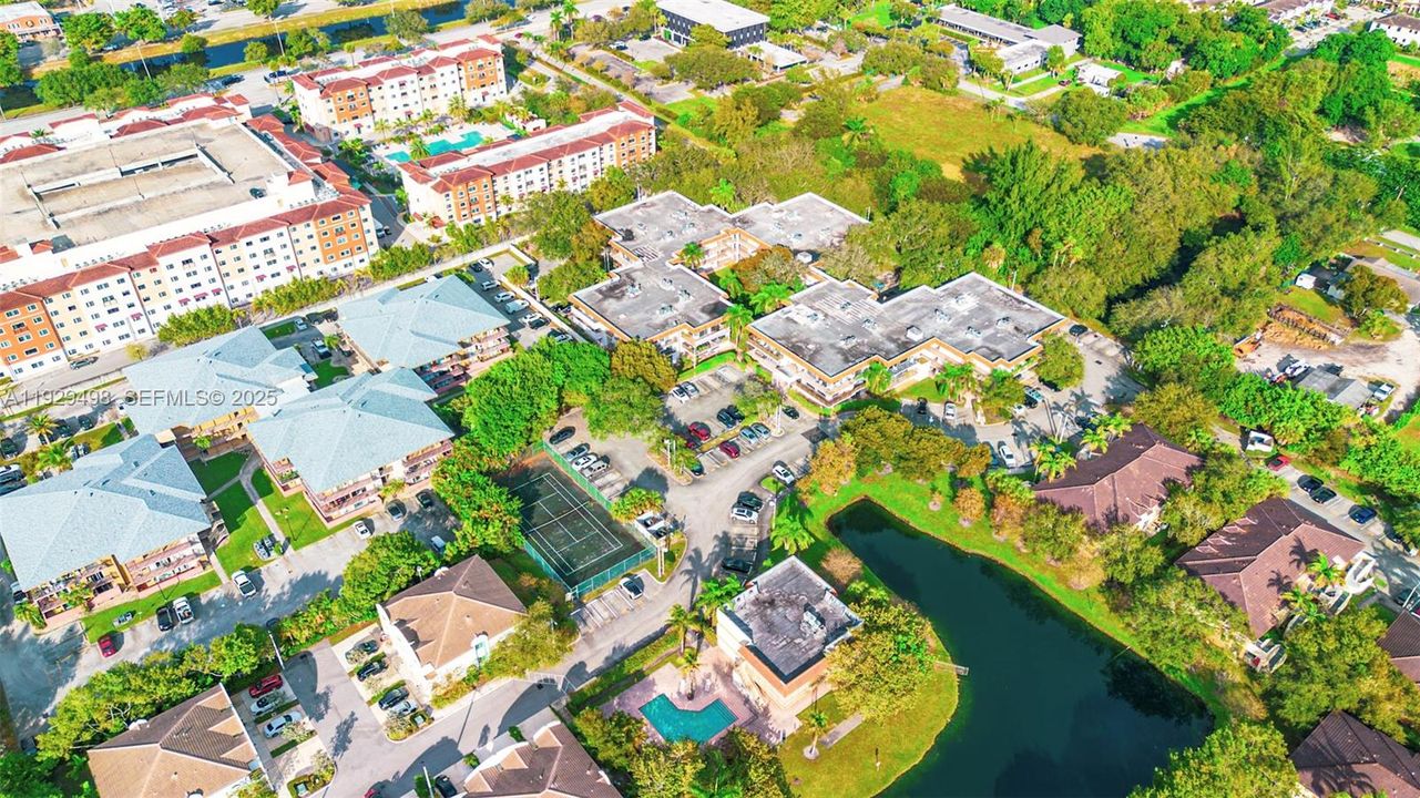 For Sale: $242,000 (2 beds, 2 baths, 1200 Square Feet)