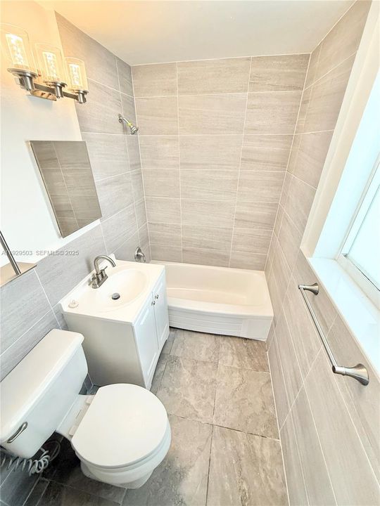 В аренду: $1,700 (1 спален, 1 ванн, 600 Квадратных фут)