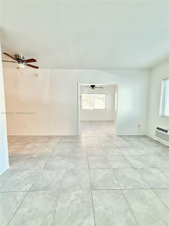 В аренду: $1,700 (1 спален, 1 ванн, 600 Квадратных фут)