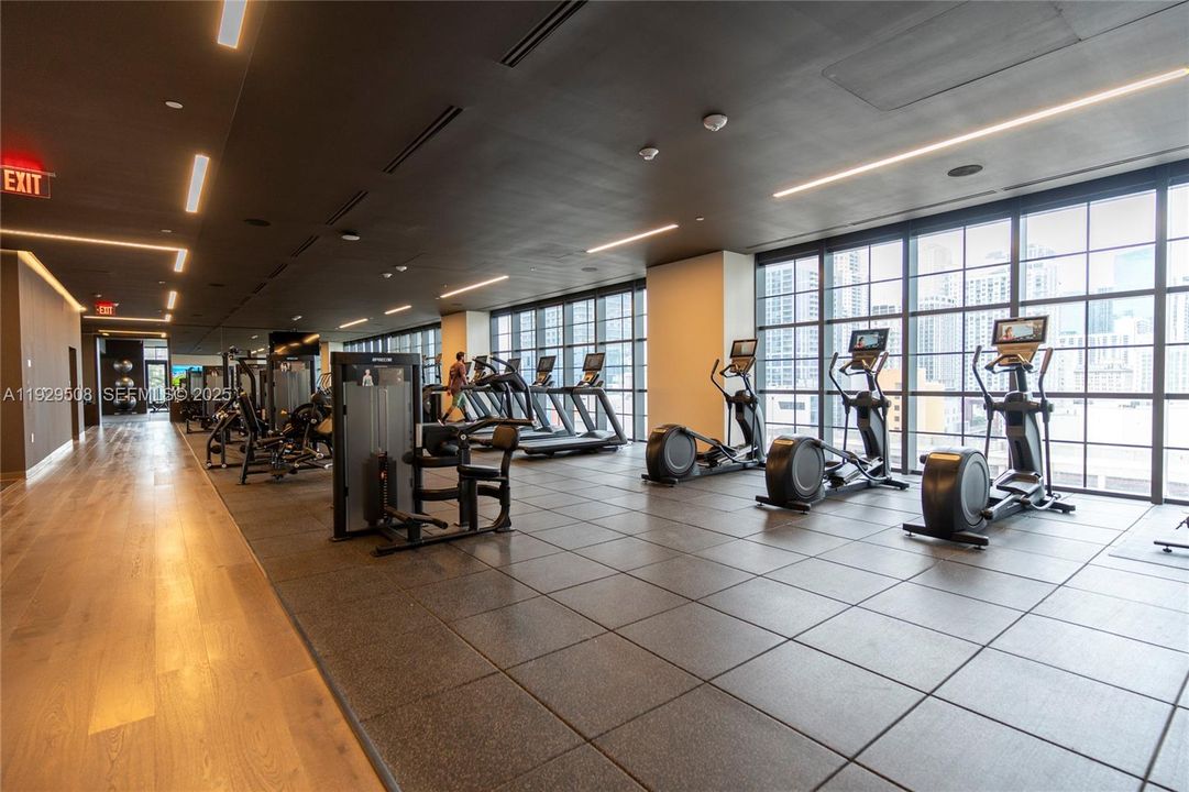 На продажу: $980,000 (2 спален, 2 ванн, 837 Квадратных фут)