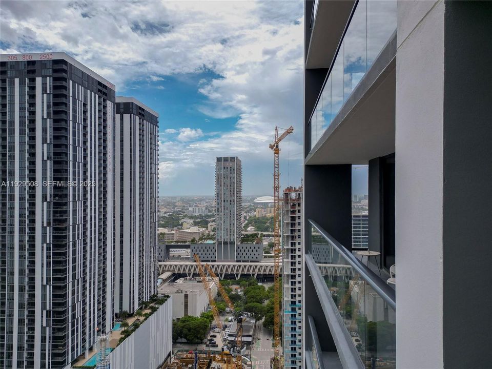 На продажу: $980,000 (2 спален, 2 ванн, 837 Квадратных фут)