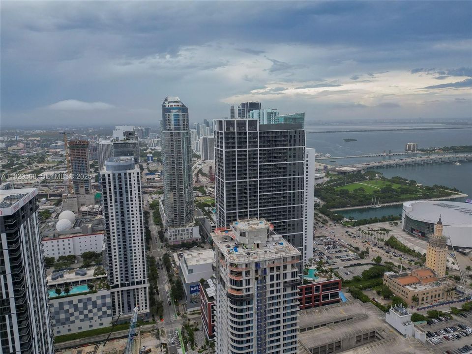 На продажу: $980,000 (2 спален, 2 ванн, 837 Квадратных фут)