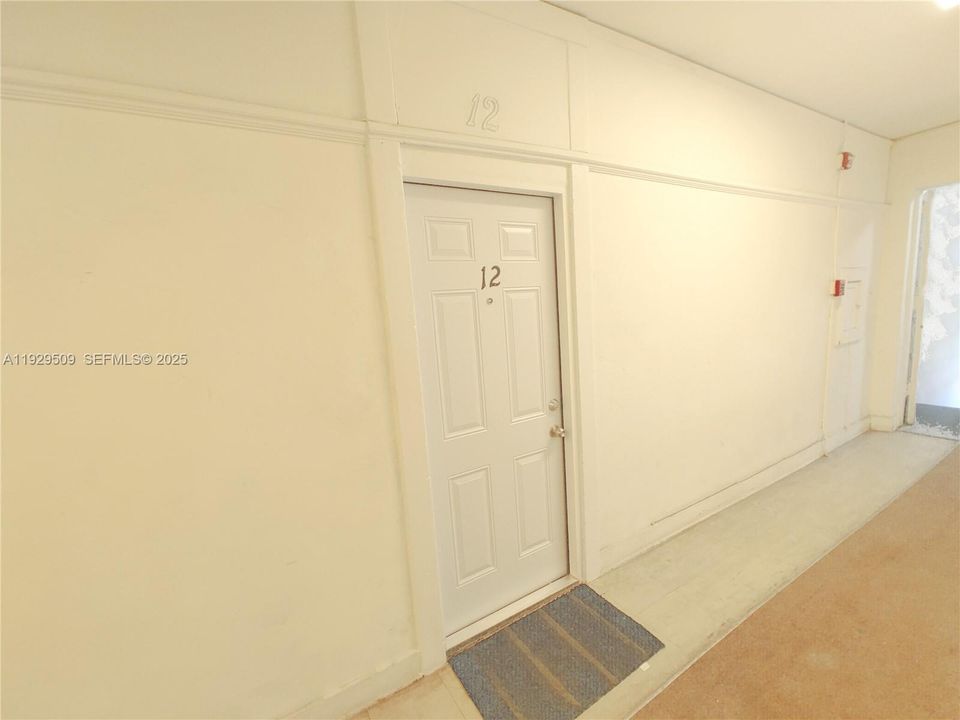 В аренду: $1,800 (2 спален, 1 ванн, 12364 Квадратных фут)