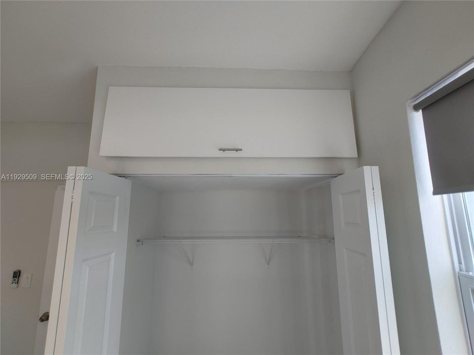 В аренду: $1,800 (2 спален, 1 ванн, 12364 Квадратных фут)