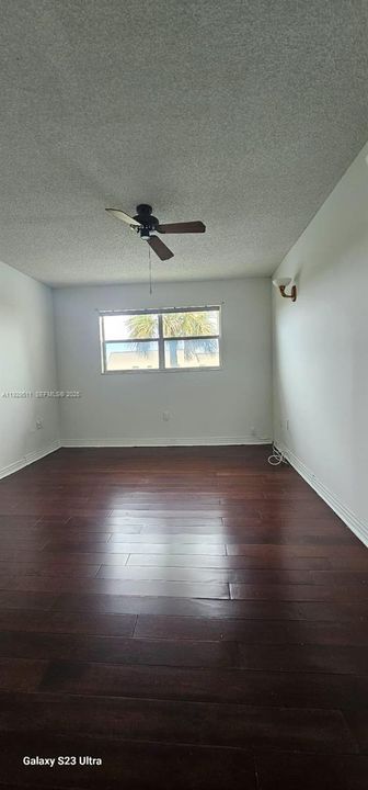 For Rent: $1,550 (1 beds, 1 baths, 640 Square Feet)