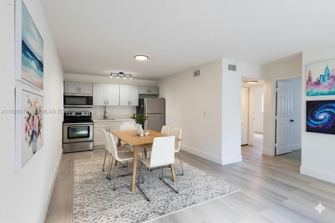 В аренду: $2,299 (2 спален, 1 ванн, 5239 Квадратных фут)