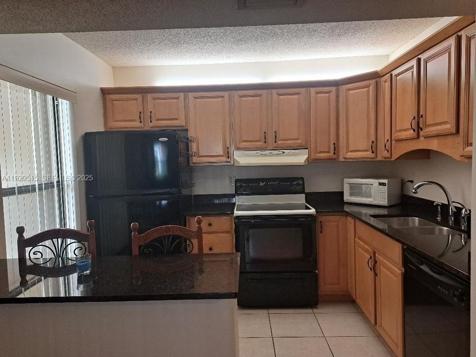 En Renta: $2,200 (2 camas, 2 baños, 880 Pies cuadrados)