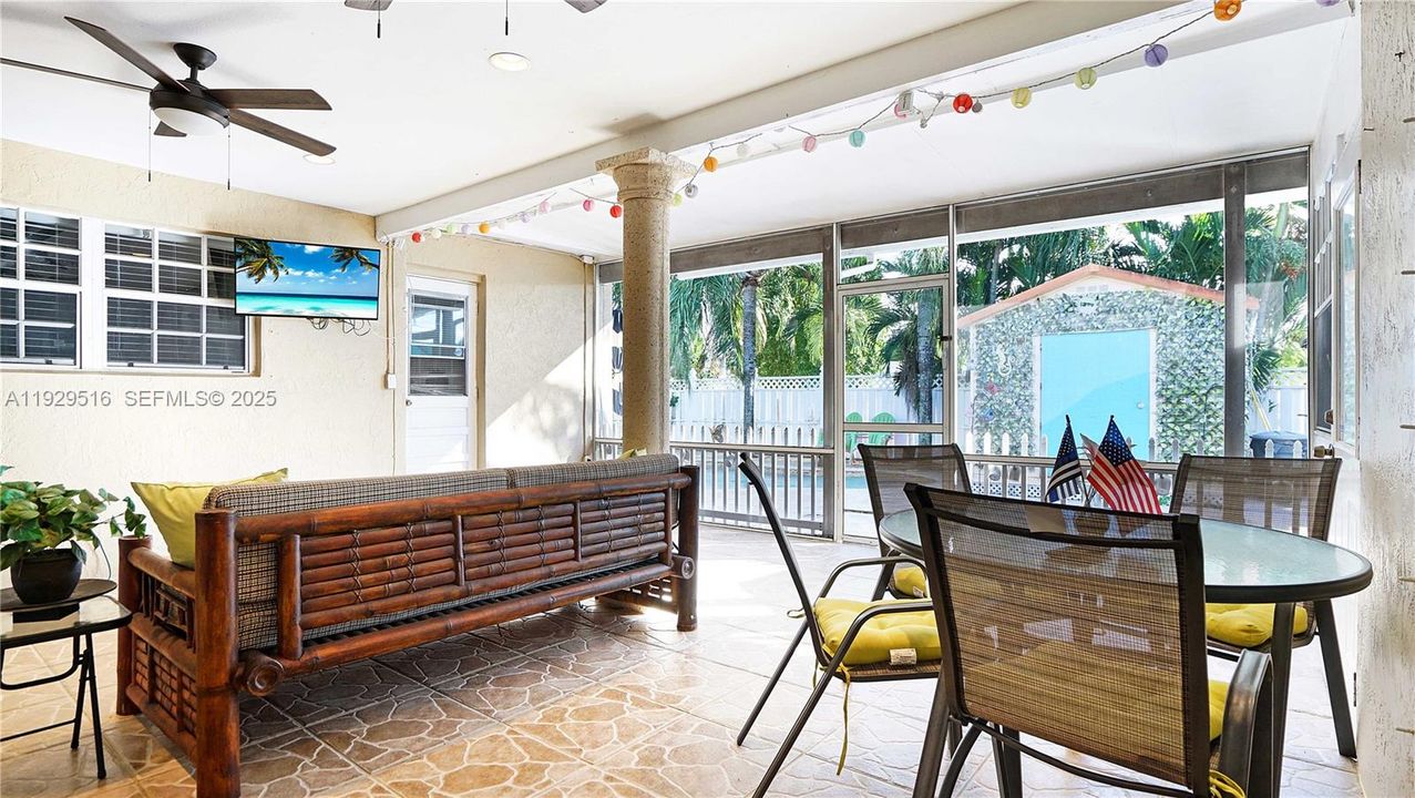 待售: $625,000 (4 贝兹, 3 浴室, 1482 平方英尺)