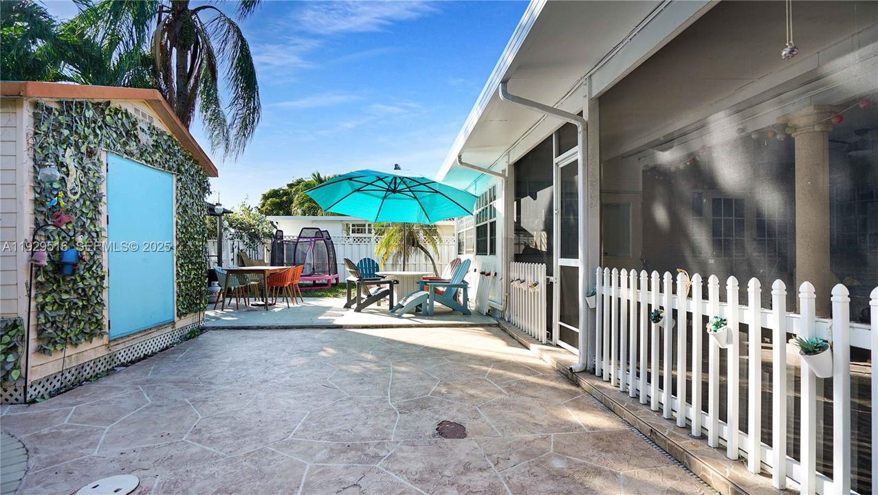 待售: $625,000 (4 贝兹, 3 浴室, 1482 平方英尺)