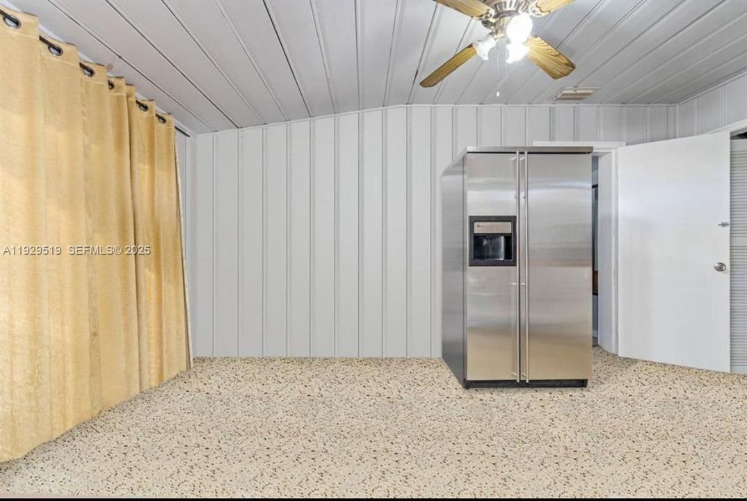 En Venta: $1,059,000 (5 camas, 4 baños, 2101 Pies cuadrados)