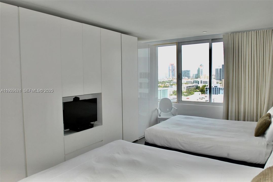 En Venta: $439,000 (1 camas, 1 baños, 700 Pies cuadrados)