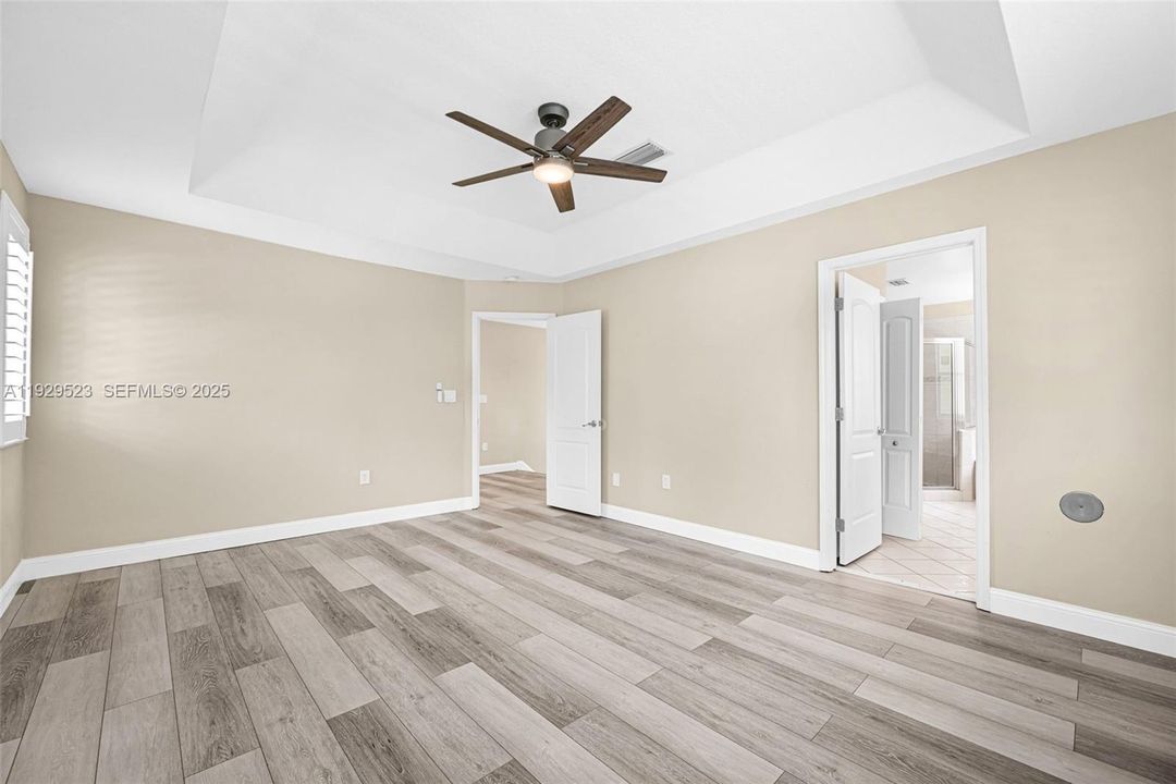 En Renta: $4,350 (4 camas, 3 baños, 2232 Pies cuadrados)