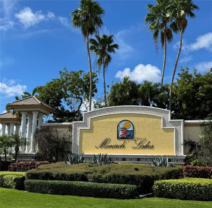 En Renta: $4,350 (4 camas, 3 baños, 2232 Pies cuadrados)