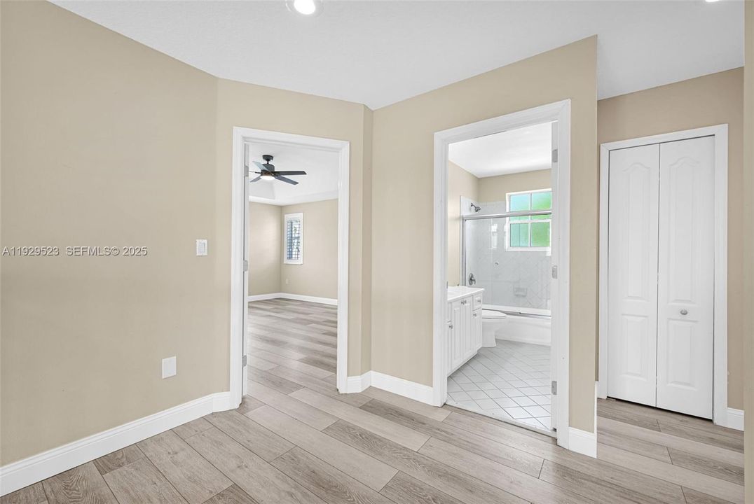 En Renta: $4,350 (4 camas, 3 baños, 2232 Pies cuadrados)