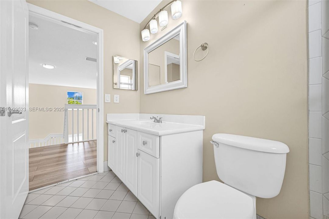 En Renta: $4,350 (4 camas, 3 baños, 2232 Pies cuadrados)