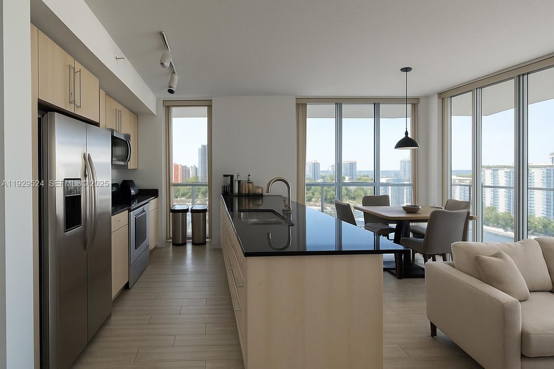 For Rent: $4,000 (2 beds, 2 baths, 1099 Square Feet)