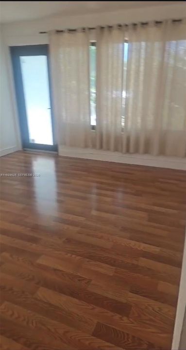 En Renta: $2,100 (1 camas, 1 baños, 5549 Pies cuadrados)