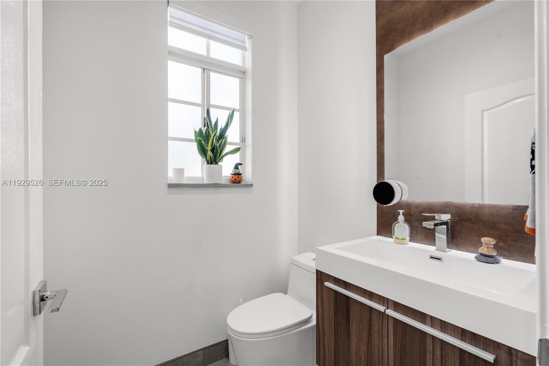 For Sale: $485,000 (3 beds, 2 baths, 1850 Square Feet)