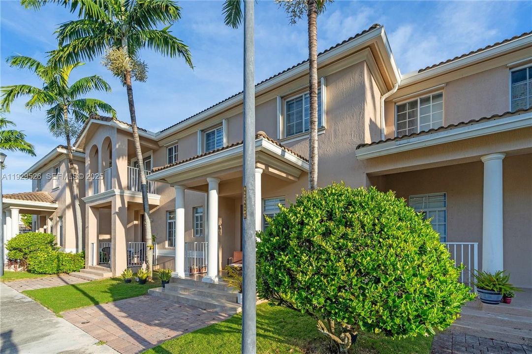 For Sale: $485,000 (3 beds, 2 baths, 1850 Square Feet)