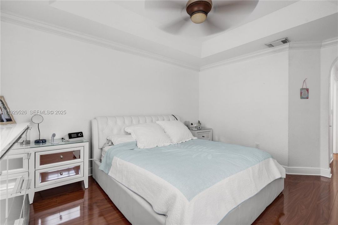 For Sale: $485,000 (3 beds, 2 baths, 1850 Square Feet)