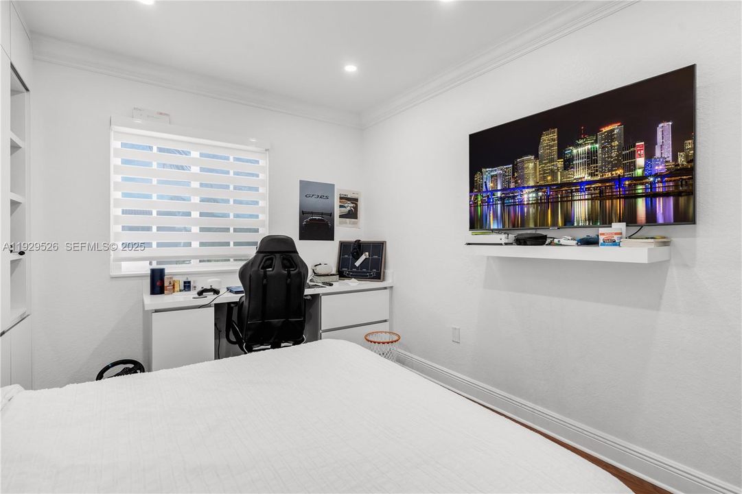 For Sale: $485,000 (3 beds, 2 baths, 1850 Square Feet)