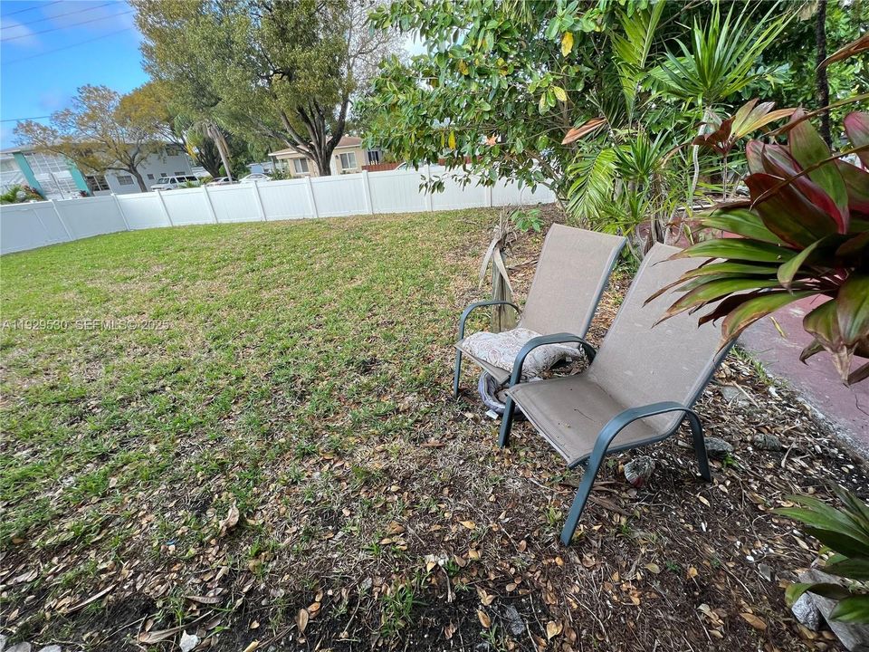 В аренду: $1,750 (1 спален, 1 ванн, 0 Квадратных фут)