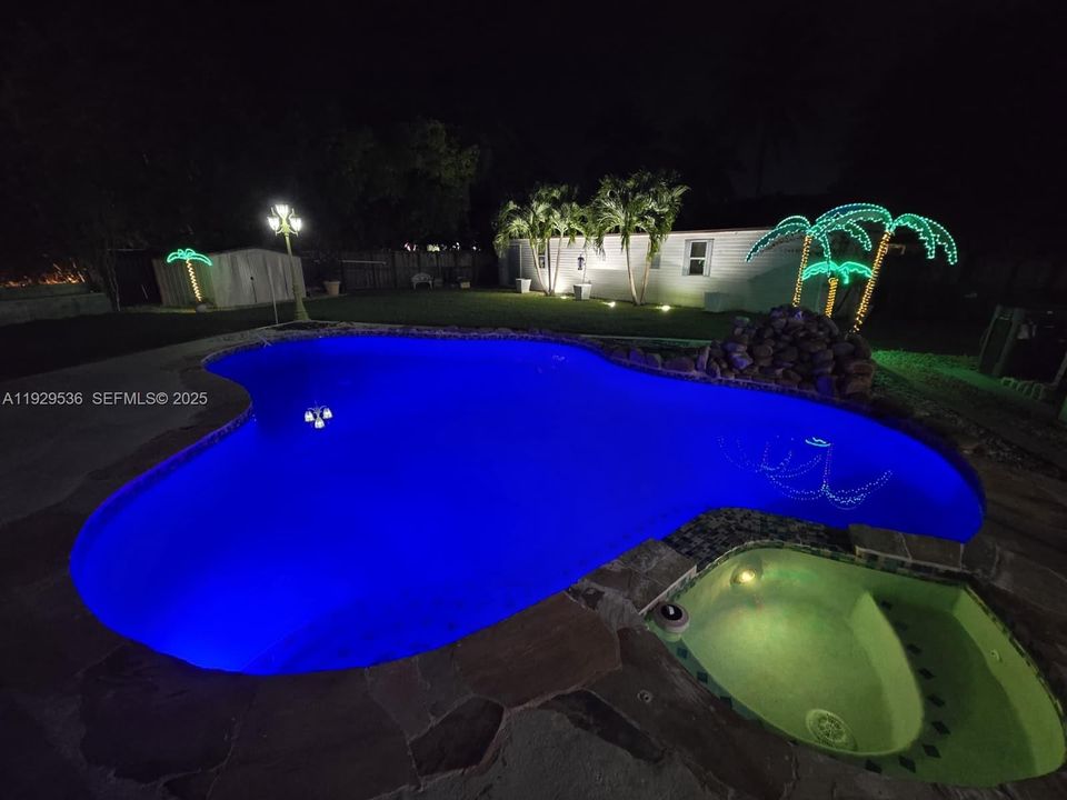 待售: $1,300,000 (6 贝兹, 4 浴室, 0 平方英尺)