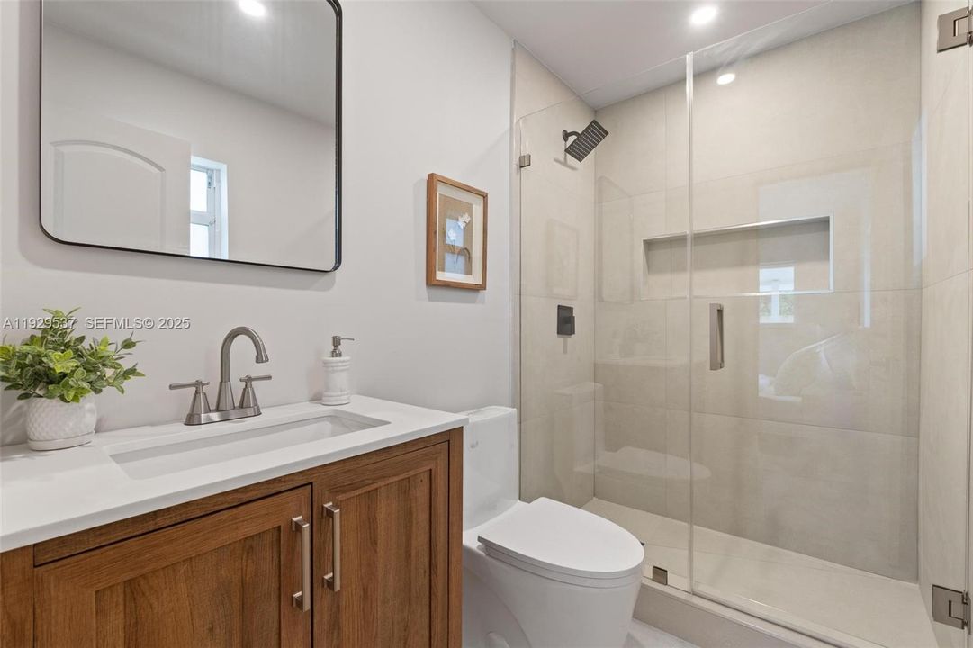 待售: $639,000 (3 贝兹, 2 浴室, 1190 平方英尺)