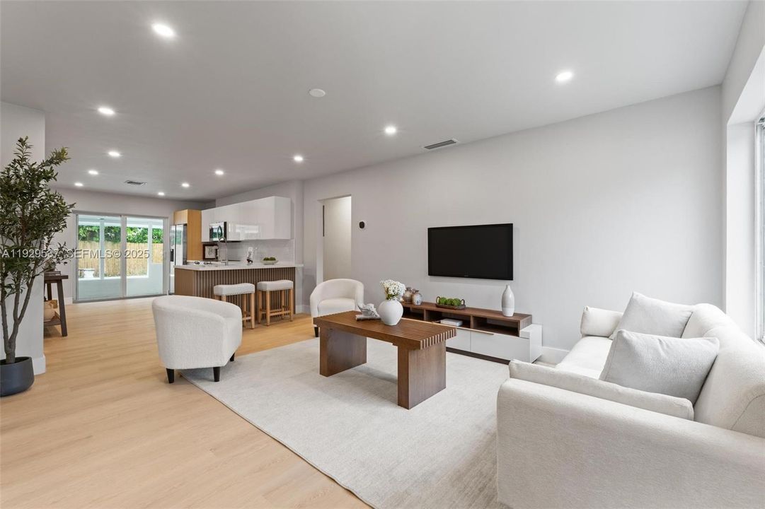 待售: $639,000 (3 贝兹, 2 浴室, 1190 平方英尺)