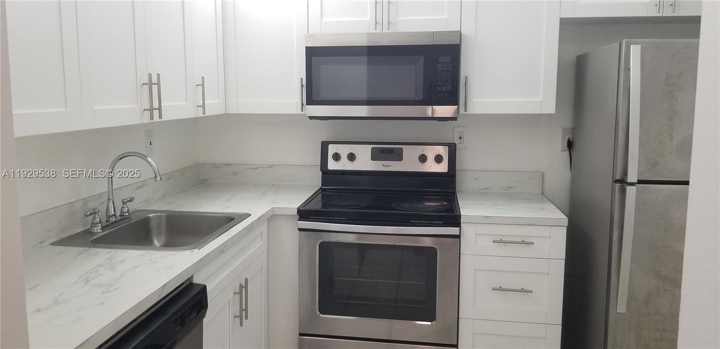 En Renta: $1,450 (1 camas, 1 baños, 810 Pies cuadrados)