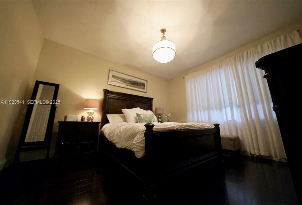 En Renta: $2,450 (2 camas, 2 baños, 1110 Pies cuadrados)