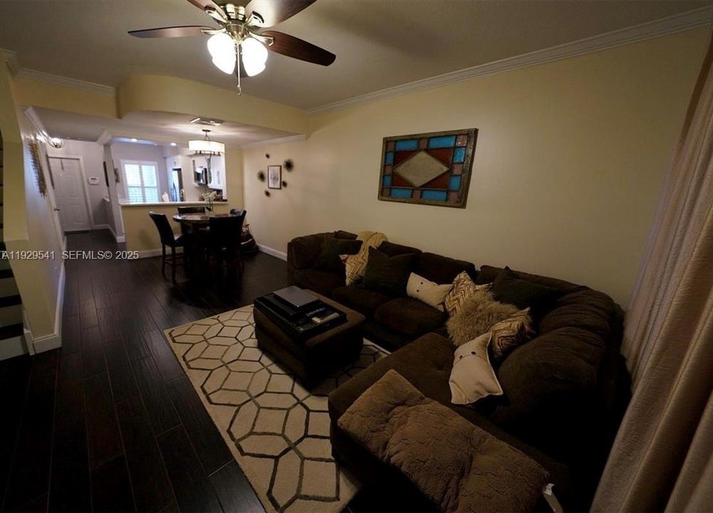 En Renta: $2,450 (2 camas, 2 baños, 1110 Pies cuadrados)