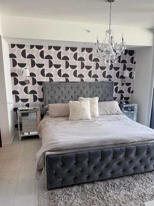 For Rent: $5,950 (1 beds, 1 baths, 826 Square Feet)