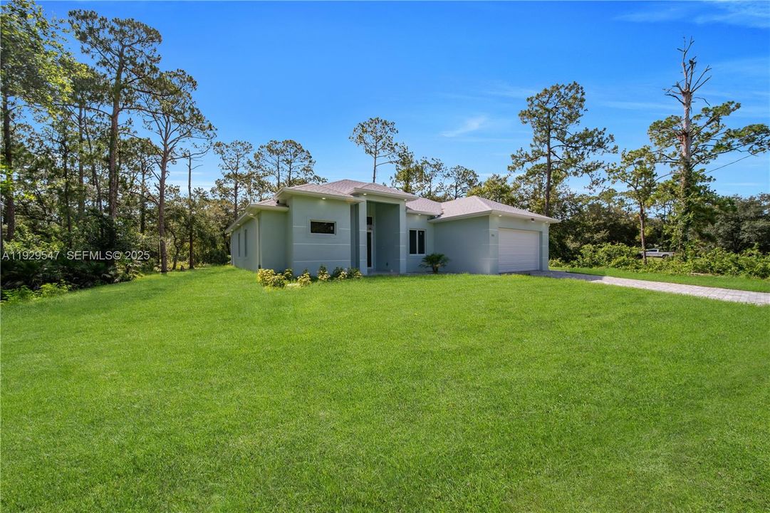 待售: $450,000 (4 贝兹, 3 浴室, 1735 平方英尺)