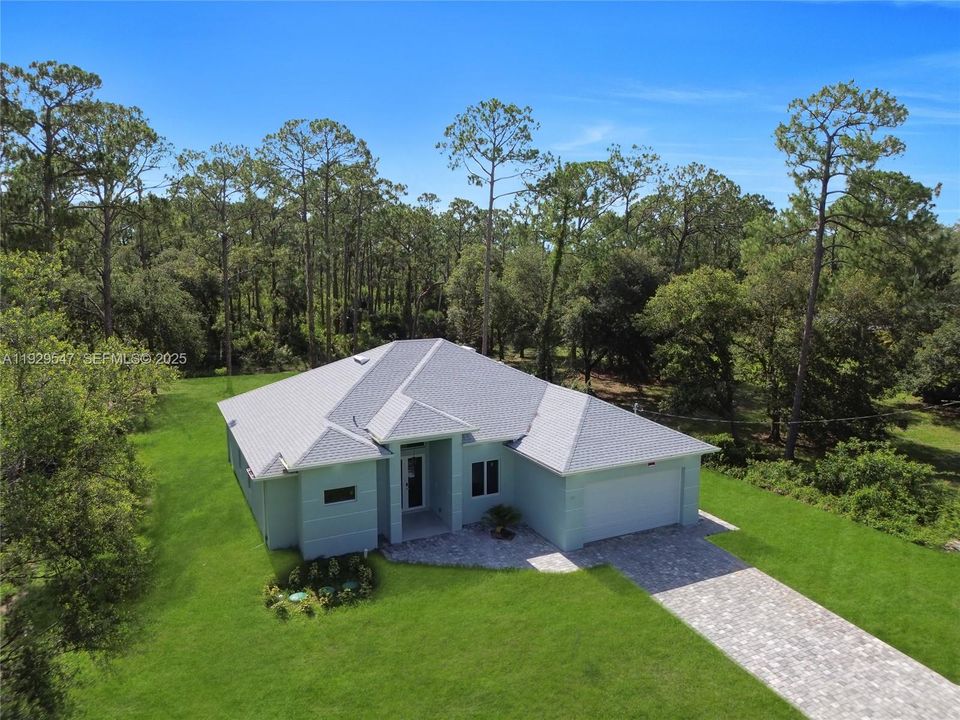 待售: $450,000 (4 贝兹, 3 浴室, 1735 平方英尺)