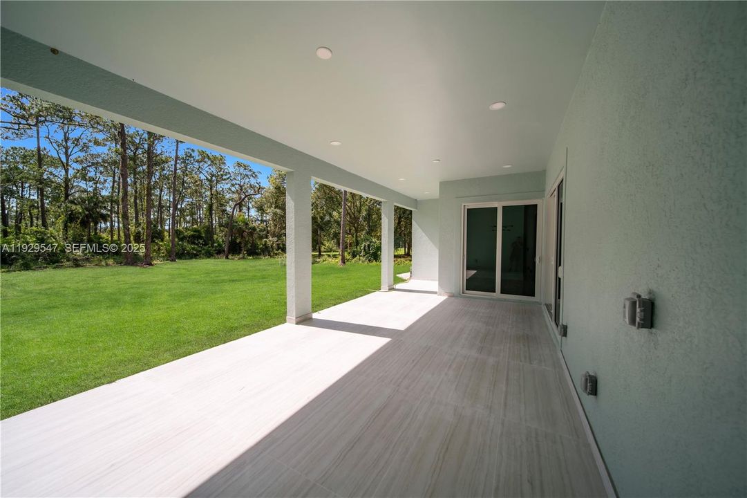 待售: $450,000 (4 贝兹, 3 浴室, 1735 平方英尺)