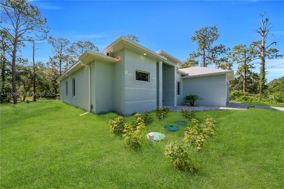 待售: $450,000 (4 贝兹, 3 浴室, 1735 平方英尺)