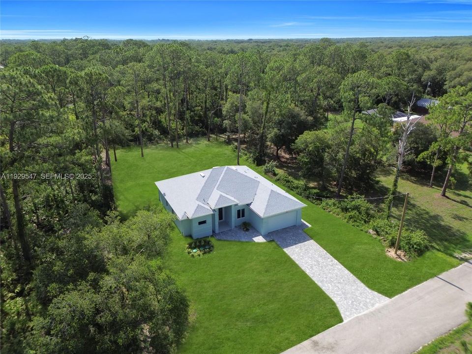 待售: $450,000 (4 贝兹, 3 浴室, 1735 平方英尺)