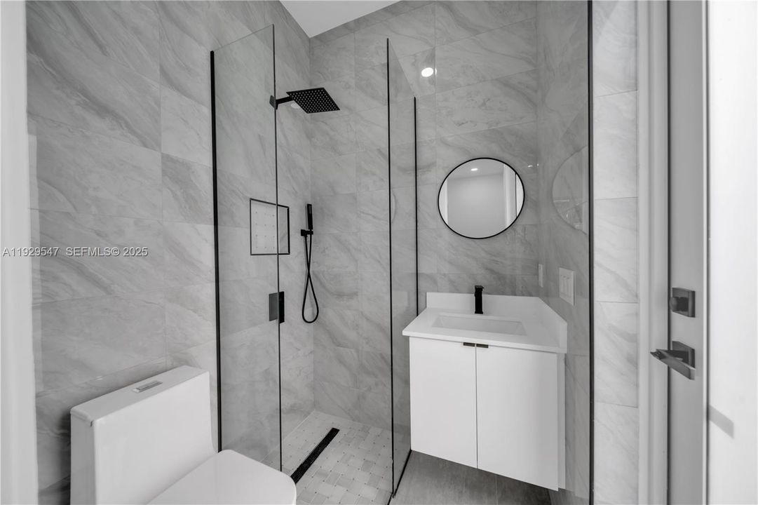 待售: $450,000 (4 贝兹, 3 浴室, 1735 平方英尺)