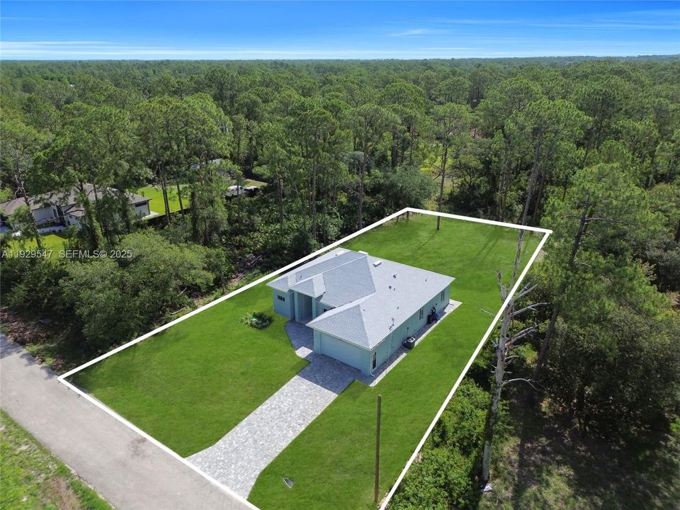 待售: $450,000 (4 贝兹, 3 浴室, 1735 平方英尺)