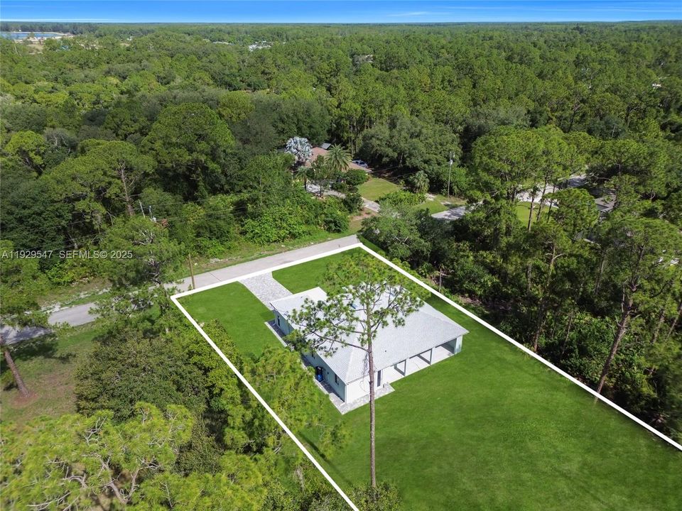 待售: $450,000 (4 贝兹, 3 浴室, 1735 平方英尺)