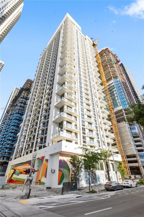 出租: $3,200 (1 贝兹, 1 浴室, 600 平方英尺)