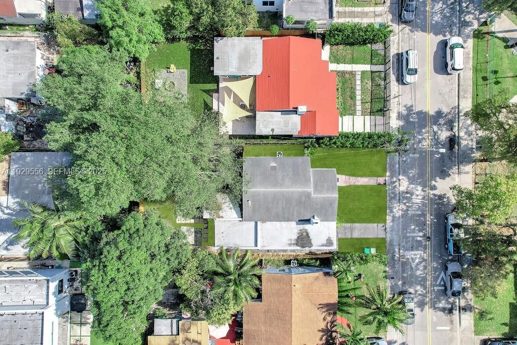 For Rent: $1,700 (1 beds, 1 baths, 1715 Square Feet)