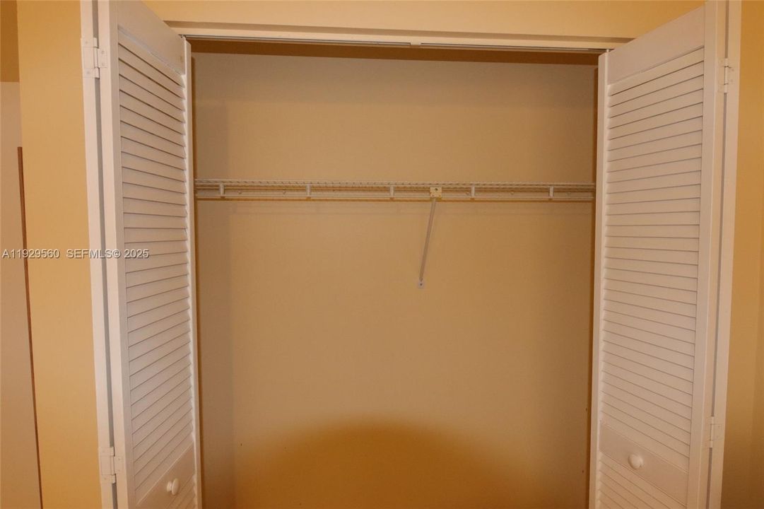 待售: $439,000 (3 贝兹, 2 浴室, 1369 平方英尺)